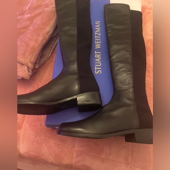 STUART WEITZMAN REDDY BLACK BOOT size 8.5 - Picture 1 of 3